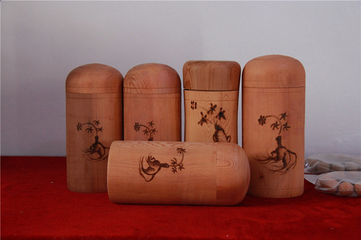 5.紅豆杉工藝品.jpg